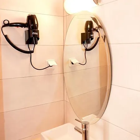 Island Dreams Rooms & Suites 2*
