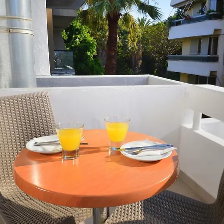 Island Dreams Rooms & Suites Guest house 2*