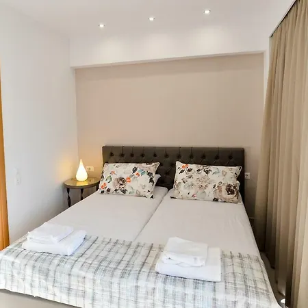 Island Dreams Rooms & Suites 3* Rhodes City